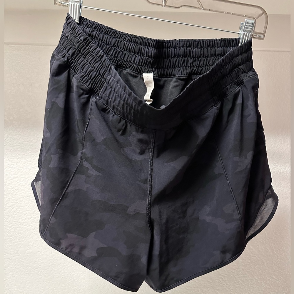 Lululemon shorts 8 tall